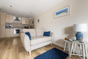 6 Lower Talland Apartments